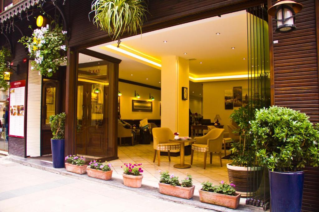 Ilkay Hotel Istanbul Exterior photo